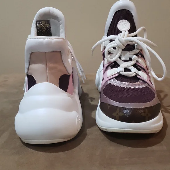 Authentic Archlight Louis Vuitton sneakers burgandy and pink (with dust bags) - Picture 4 of 11